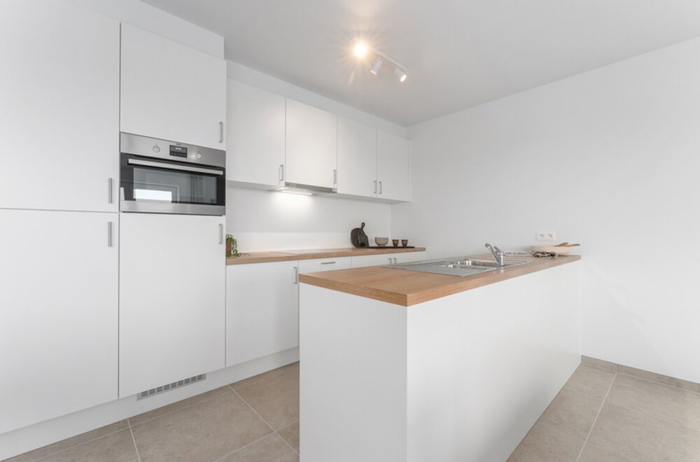 afgewerkte-penthouse-met-mooi-zicht-op-de-jachthaven010.jpg