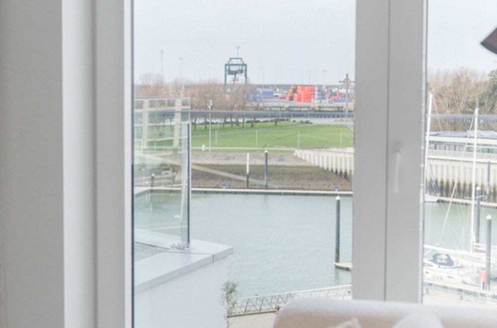 exclusieve-penthouse-met-staanplaats-en-zicht-op-de-jachthaven006.jpg