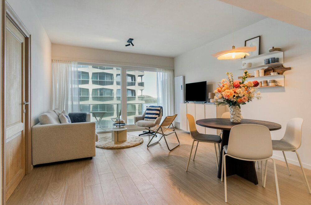 gerenoveerd-appartement-met-1-slaapkamer-en-terras-in-de-panne002.jpg
