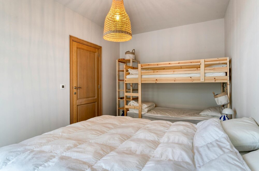 gerenoveerd-appartement-met-1-slaapkamer-en-terras-in-de-panne006.jpg