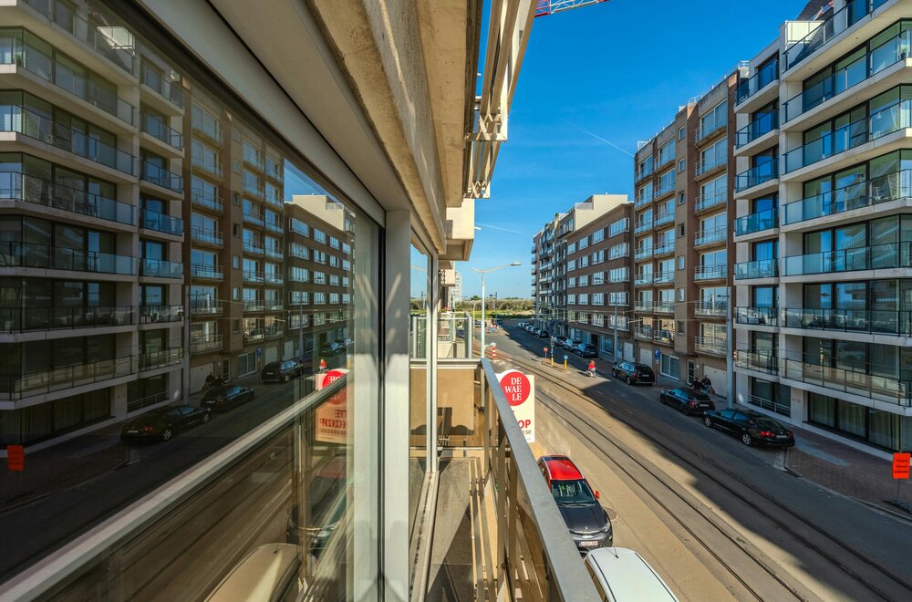 centraal-gelegen-2-slaapkamer-appartement-vlakbij-de-zeedijk003.jpg