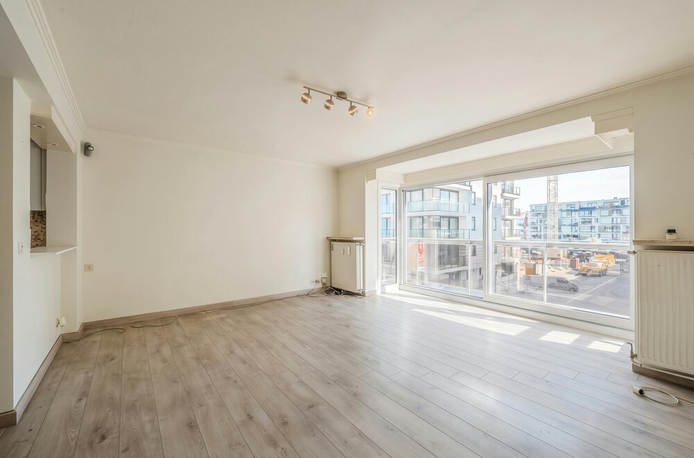 centraal-gelegen-2-slaapkamer-appartement-vlakbij-de-zeedijk005.jpg