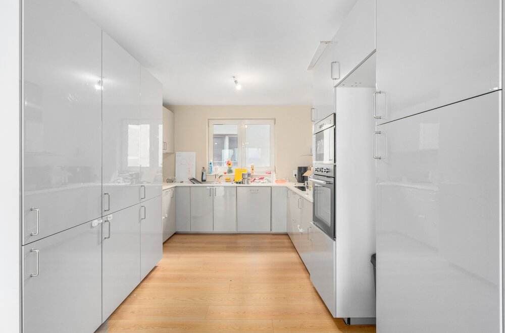 opbrengsteigendom-1-handelszaak-amp-3-appartement-te-leuven002.jpg