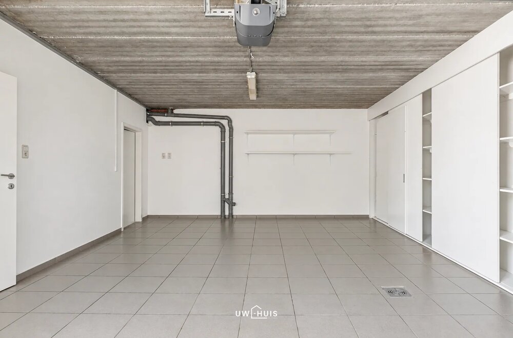uniek-appartement-met-dubbele-garage-en-40m-terras009.jpg