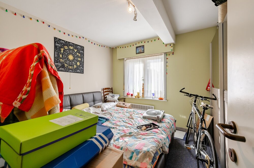 gelijkvloers-appartement-met-n-slaapkamer-grote-tuin-en-garage006.jpg