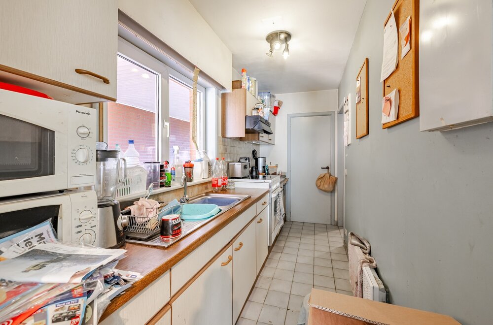 gelijkvloers-appartement-met-n-slaapkamer-grote-tuin-en-garage007.jpg