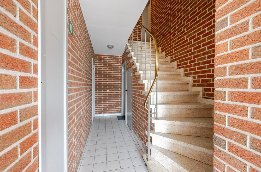 gelijkvloers-appartement-met-n-slaapkamer-grote-tuin-en-garage017.jpg