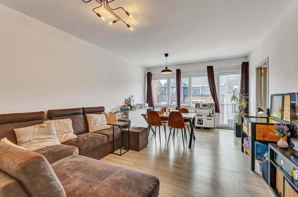 instapklaar-appartement-met-garage-te-ninove008.jpg