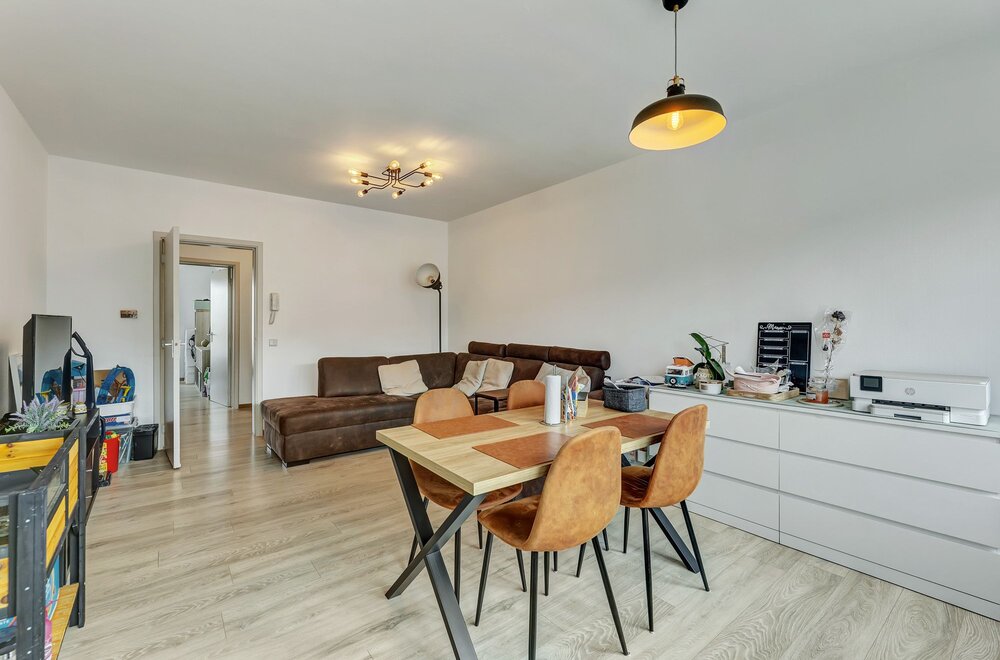 instapklaar-appartement-met-garage-te-ninove009.jpg