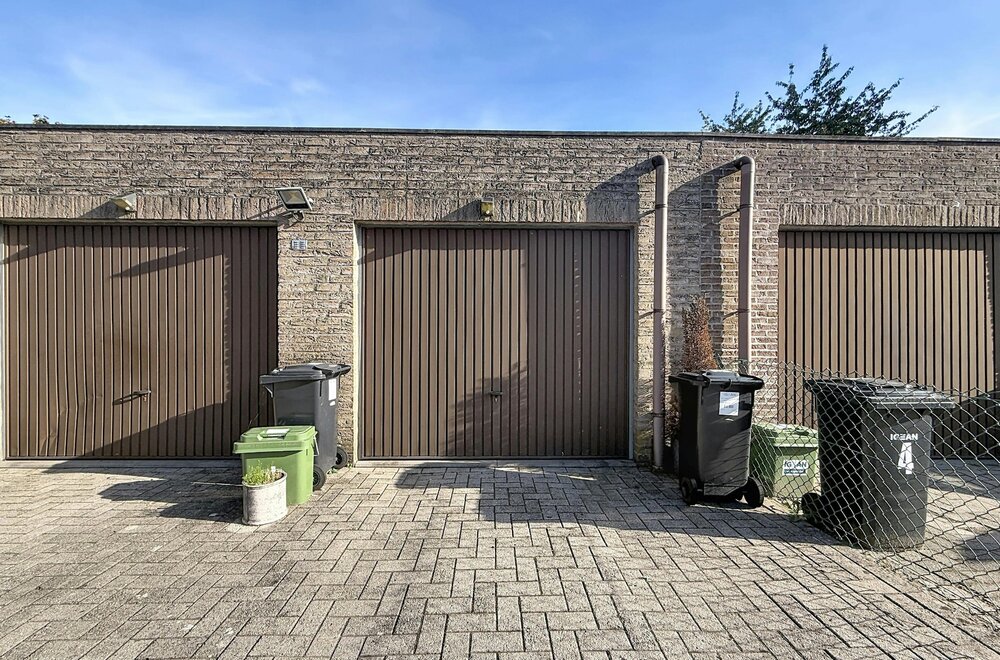 appartement-met-2-slaapkamers-terras-en-garage-in-gooreind005.jpg
