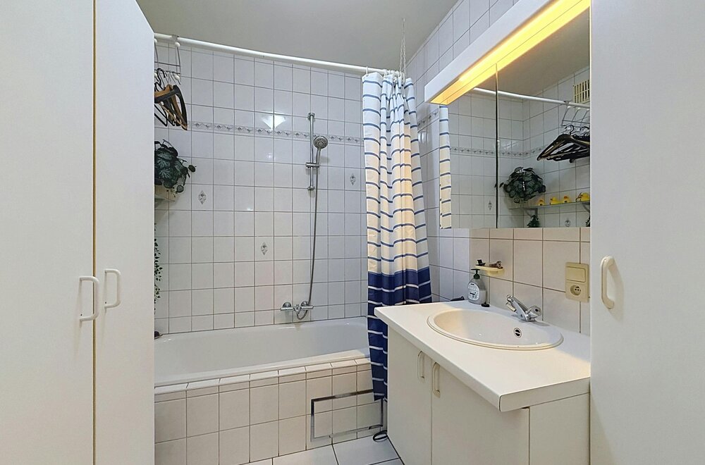 appartement-met-2-slaapkamers-terras-en-garage-in-gooreind015.jpg