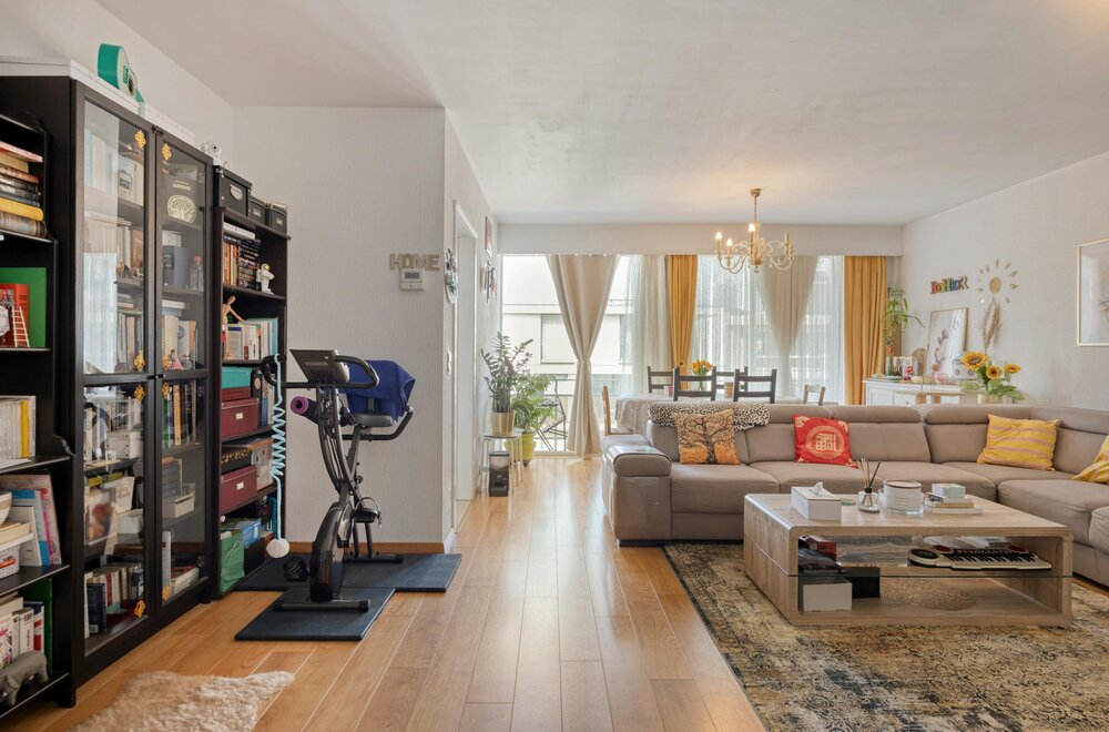 ruim-appartement-te-koop-in-hartje-strombeek-bever002.jpg