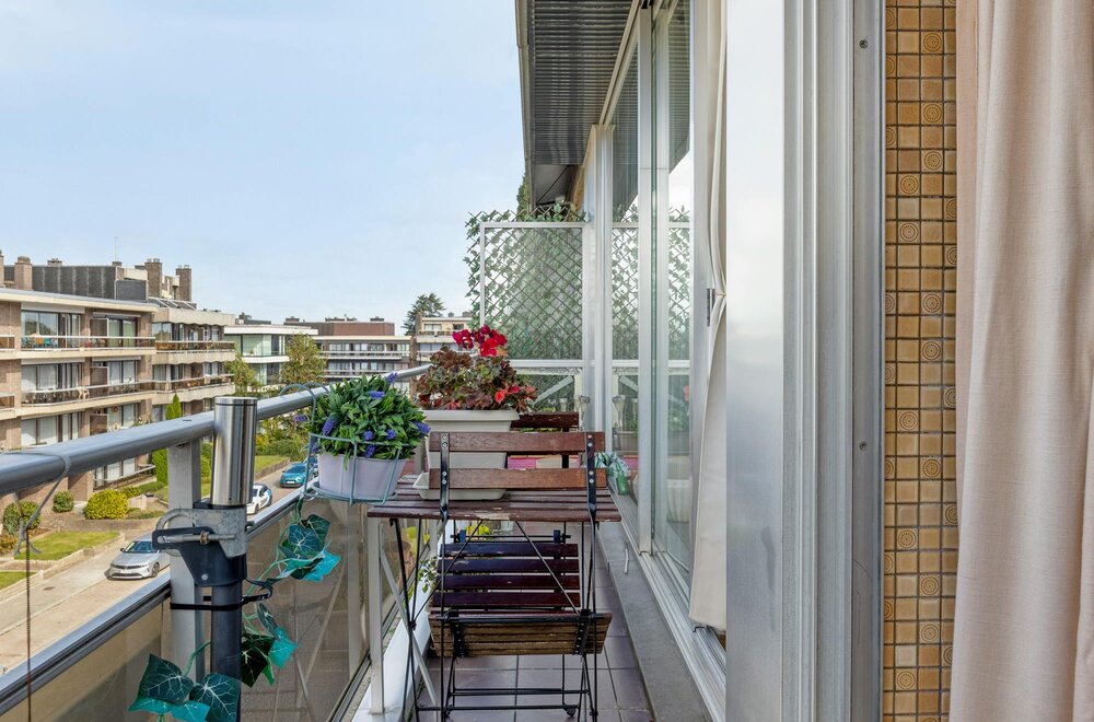 ruim-appartement-te-koop-in-hartje-strombeek-bever004.jpg