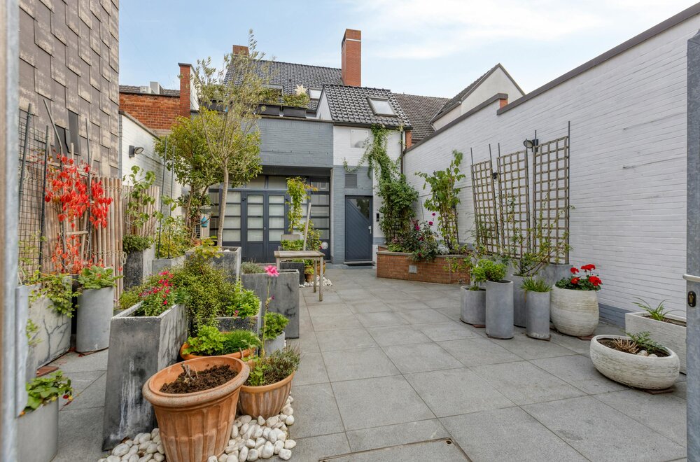 handelspand-met-triplexappartement-en-gunstig-rendement-011.jpg