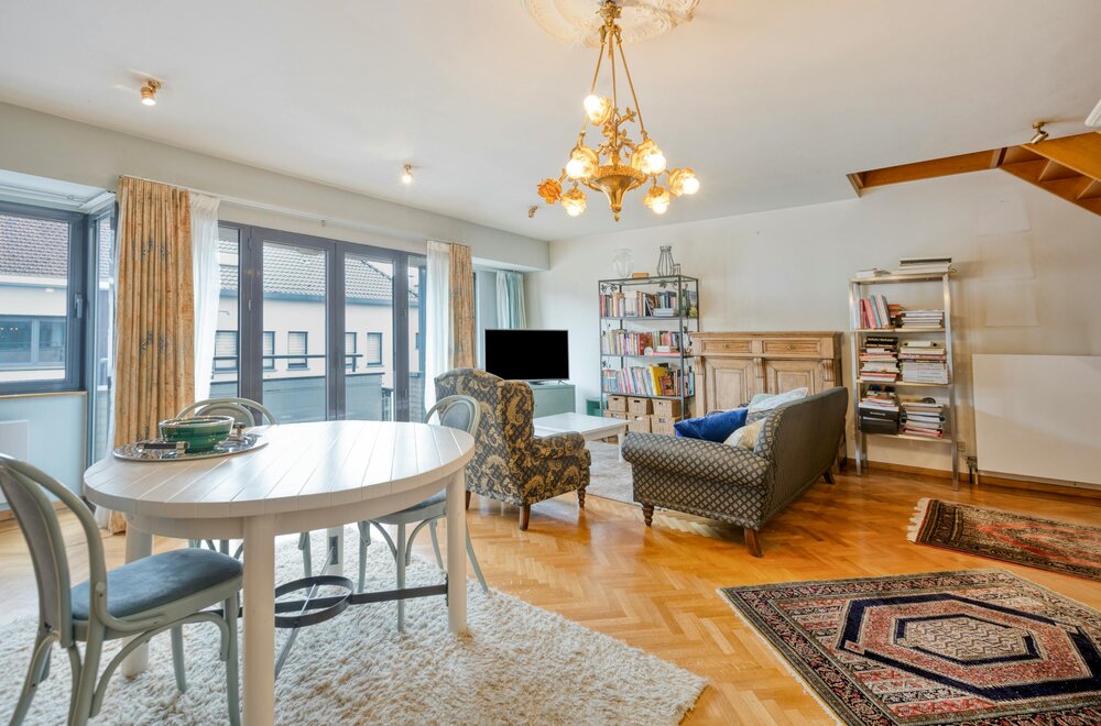 handelspand-met-triplexappartement-en-gunstig-rendement-012.jpg