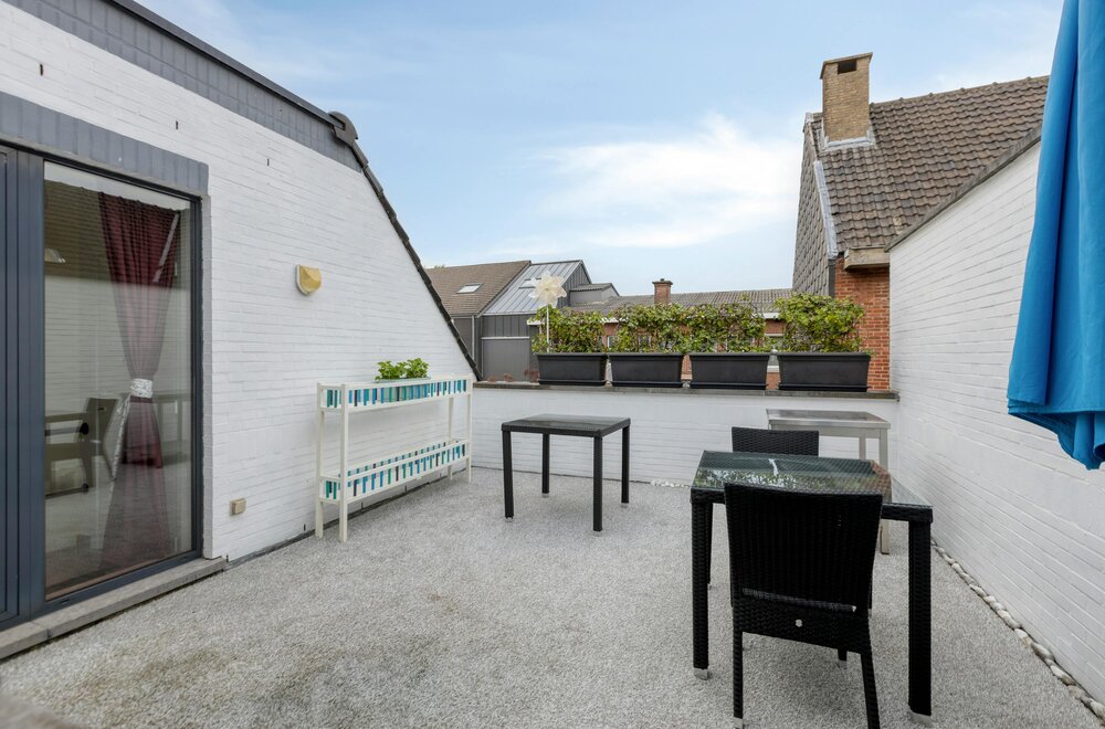 handelspand-met-triplexappartement-en-gunstig-rendement-016.jpg