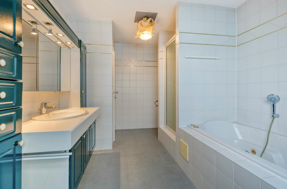 handelspand-met-triplexappartement-en-gunstig-rendement-022.jpg