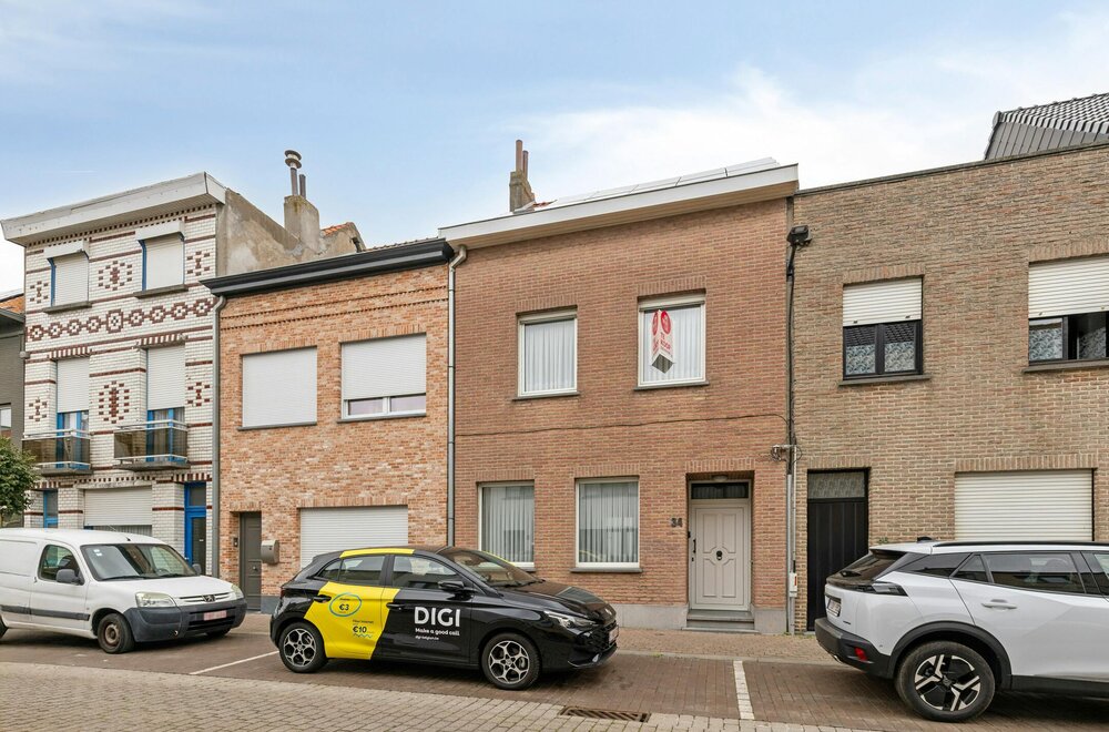 ruim-huis-te-koop-met-6-slaapkamers-in-blankenberge-centrum003.jpg