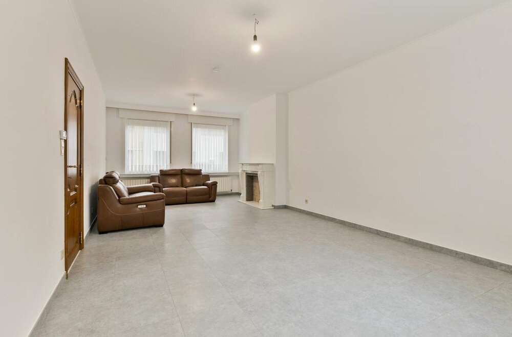 ruim-huis-te-koop-met-6-slaapkamers-in-blankenberge-centrum004.jpg