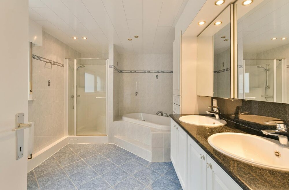 ruim-huis-te-koop-met-6-slaapkamers-in-blankenberge-centrum013.jpg