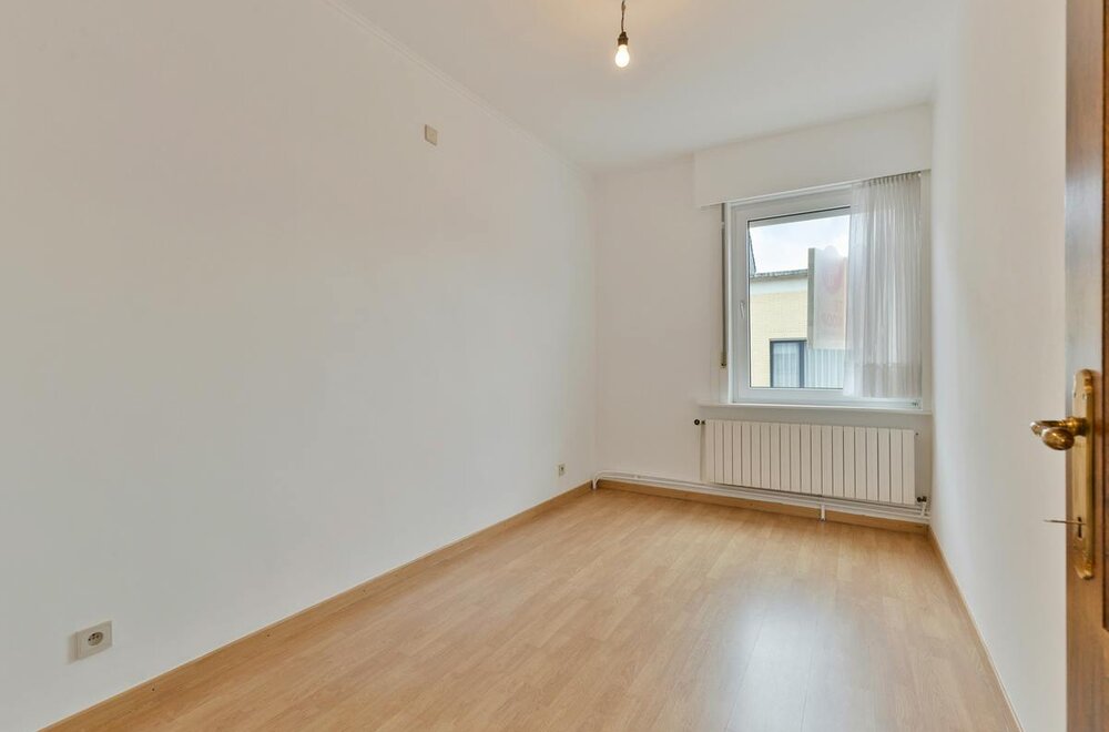ruim-huis-te-koop-met-6-slaapkamers-in-blankenberge-centrum015.jpg