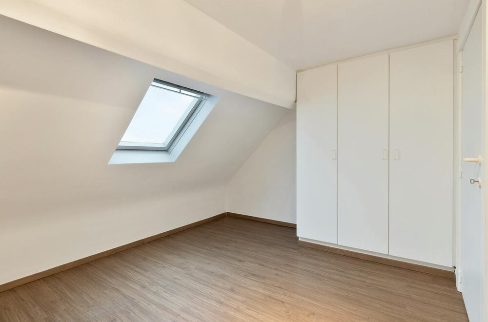ruim-huis-te-koop-met-6-slaapkamers-in-blankenberge-centrum017.jpg