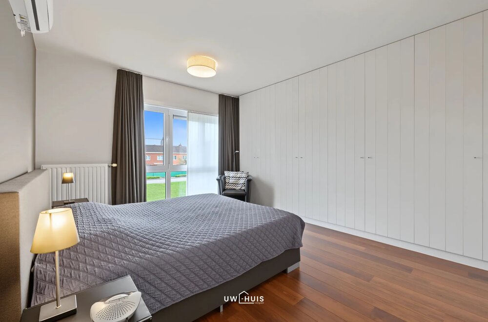 energiezuinige-halfopen-bebouwing-met-3-slaapkamers-en-gezellige-tuin-in-verrebroek008.jpg