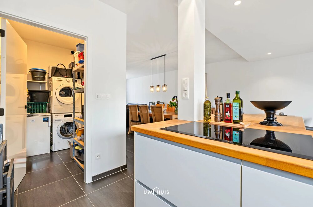 energiezuinige-halfopen-bebouwing-met-3-slaapkamers-en-gezellige-tuin-in-verrebroek007.jpg