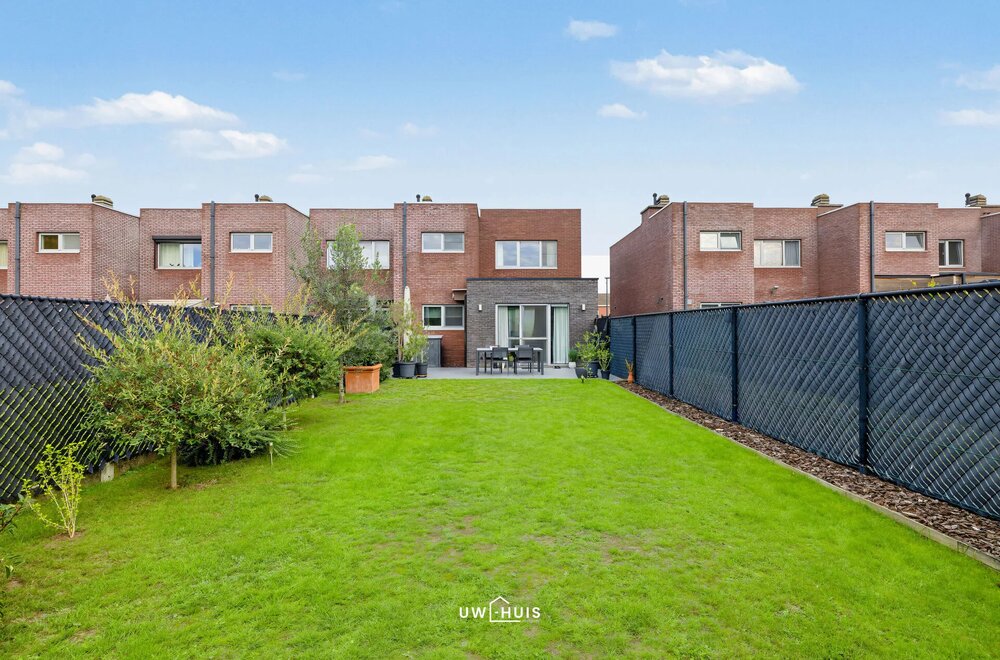 energiezuinige-halfopen-bebouwing-met-3-slaapkamers-en-gezellige-tuin-in-verrebroek015.jpg