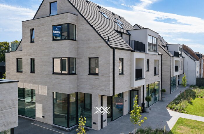 9800 Deinze