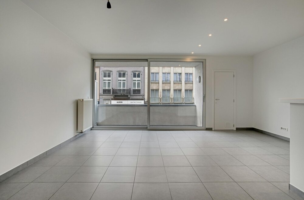 gerenoveerd-1-slaapkamer-appartement-te-koop-in-centrum-kortrijk004.jpg