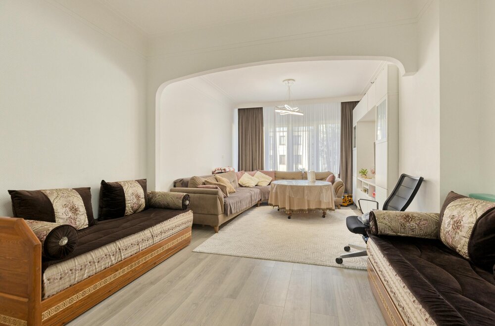 instapklaar-appartement-met-2-slaapkamers-te-koop-in-wilrijk001.jpg
