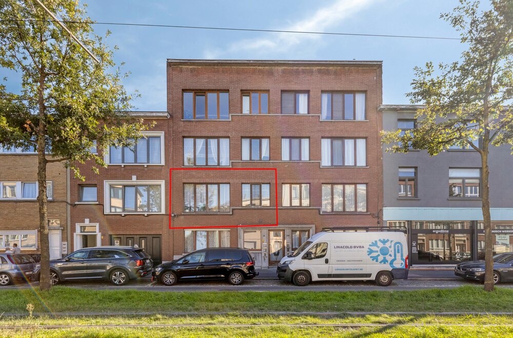 instapklaar-appartement-met-2-slaapkamers-te-koop-in-wilrijk010.jpg