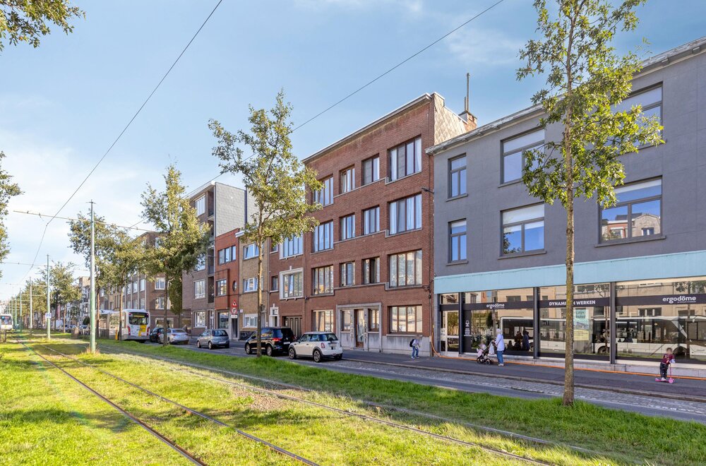 instapklaar-appartement-met-2-slaapkamers-te-koop-in-wilrijk013.jpg