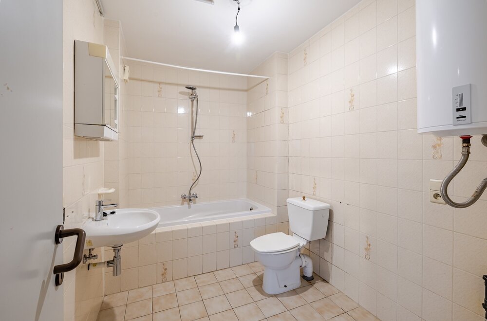 appartement-op-de-eerste-verdieping-met-twee-slaapkamers-en-garage013.jpg