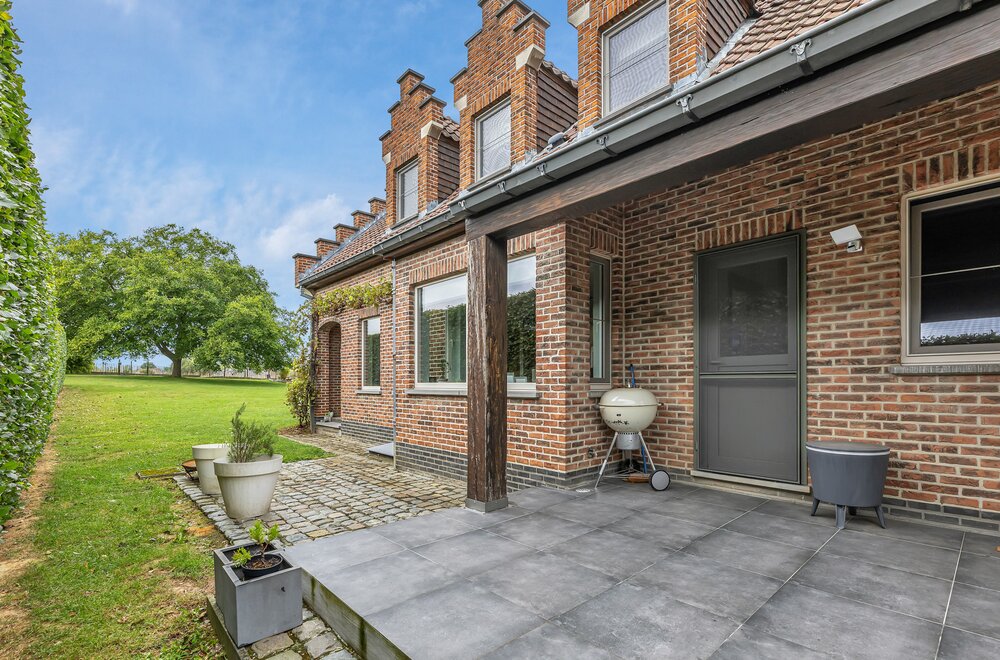 instapklare-goed-onderhouden-villa-op-gunstige-locatie004.jpg