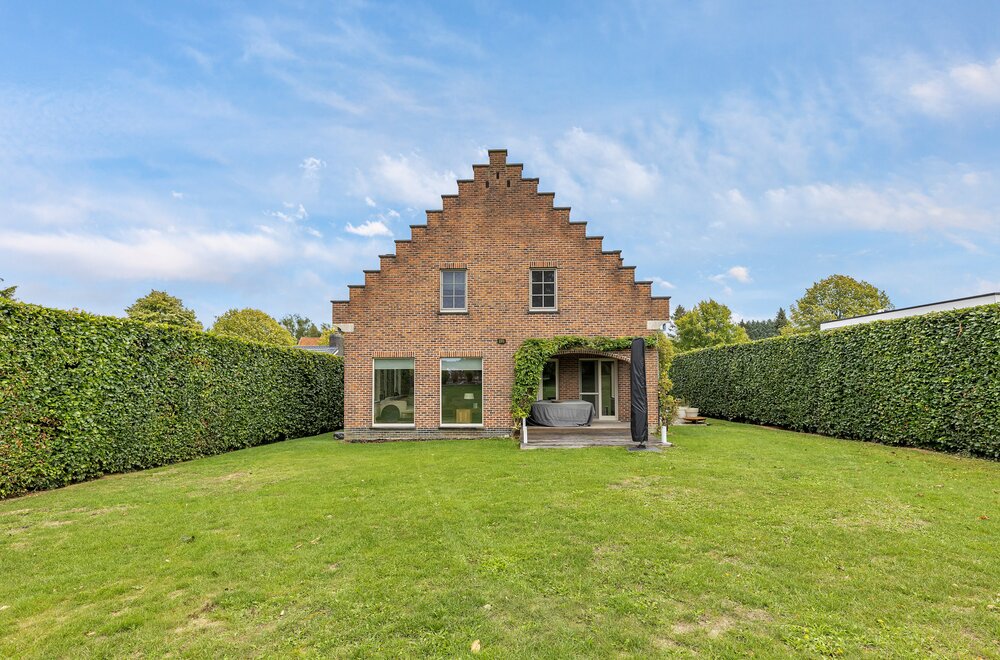 instapklare-goed-onderhouden-villa-op-gunstige-locatie007.jpg
