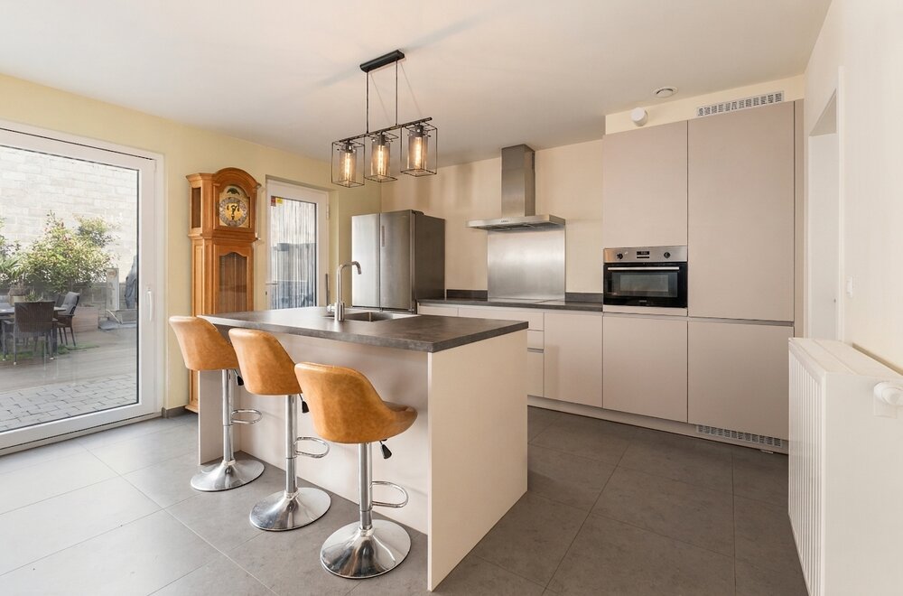 recente-woning-met-3-slaapkamers-en-garage-in-de-klinge005.jpg