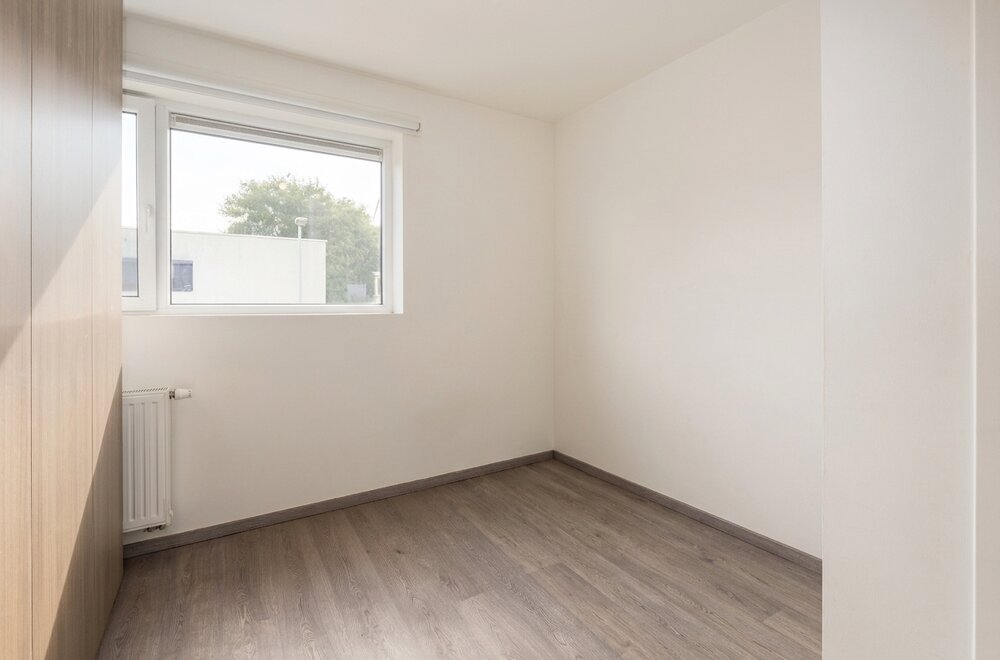 recente-woning-met-3-slaapkamers-en-garage-in-de-klinge008.jpg
