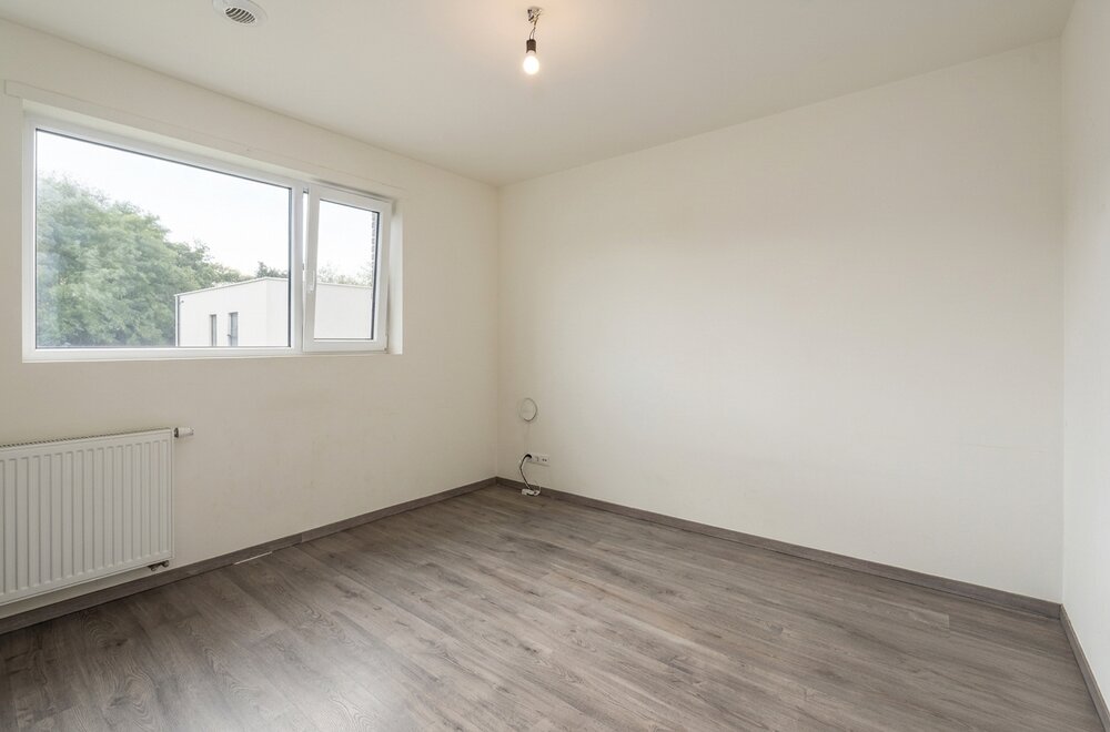 recente-woning-met-3-slaapkamers-en-garage-in-de-klinge013.jpg