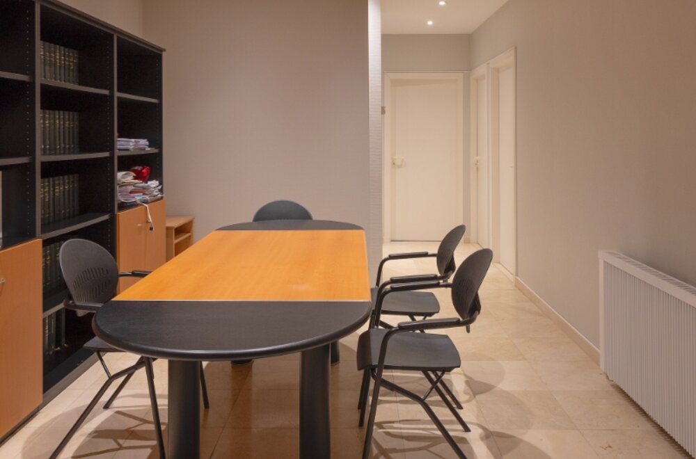 ruim-en-lichtrijk-kantoor-met-tal-van-mogelijkheden-op-vlot-bereikbare-locatie003.jpg