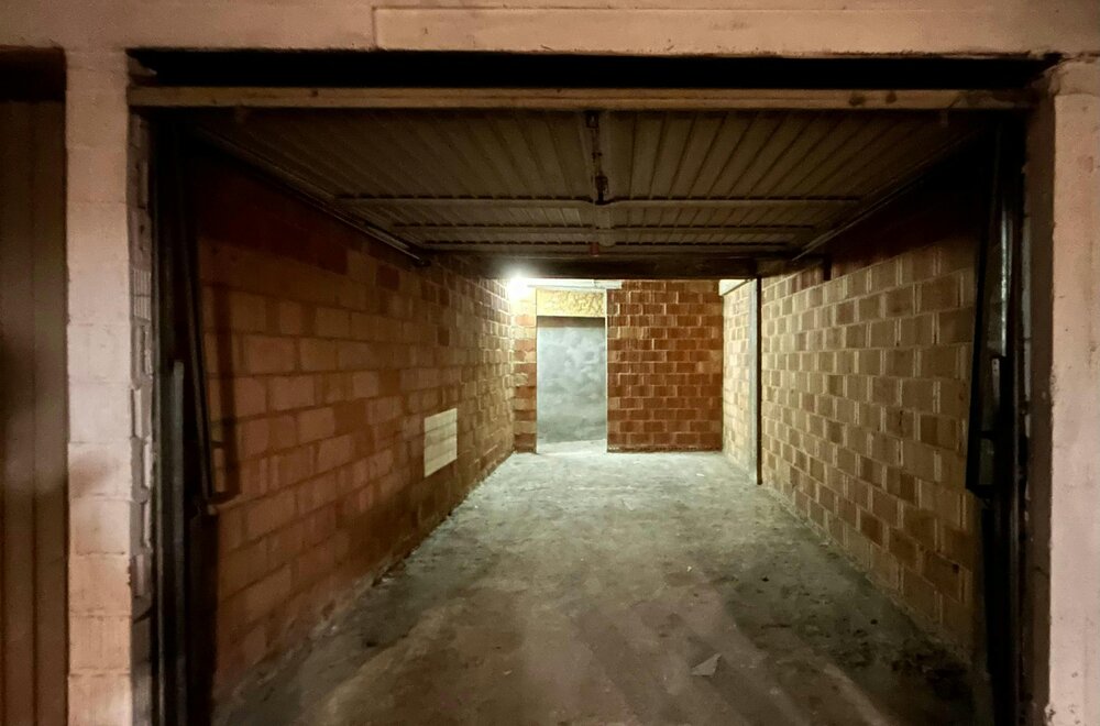 garagebox-te-koop-in-centrum-kortrijk002.jpg