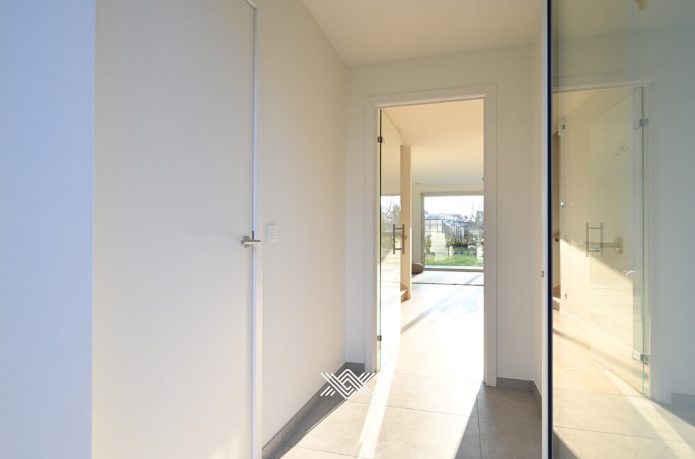 woning-met-vier-slaapkamers-zonneterras-en-tuin014.jpg