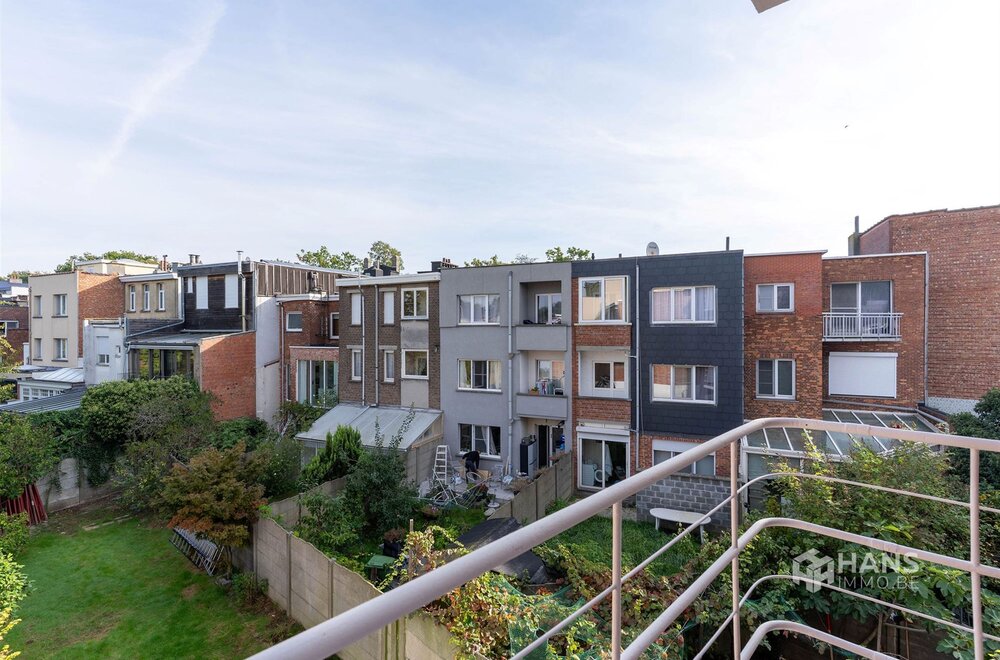 volledig-gerenoveerd-appartement-88-m-met-2-slaapkamers-en-terras-in-deurne017.jpg