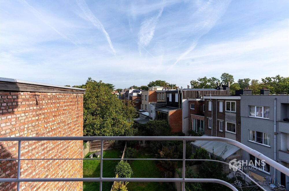 volledig-gerenoveerd-appartement-van-88-m-op-de-bovenste-verdieping-van-een-kleinschalig-gebouw-met-maar-vier-woningen-aan-de-drakenhoflaan-in-deurne-022.jpg