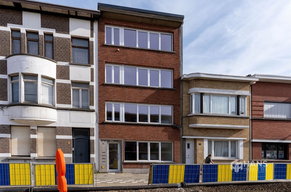 volledig-gerenoveerd-appartement-van-88-m-op-de-bovenste-verdieping-van-een-kleinschalig-gebouw-met-maar-vier-woningen-aan-de-drakenhoflaan-in-deurne-029.jpg