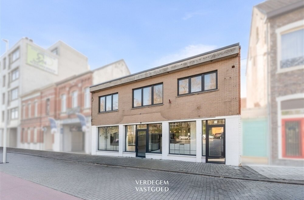 zichtbaarheid-ten-top-handelsruimte-284m-appartement-100m-op-strategische-ligging021.jpg