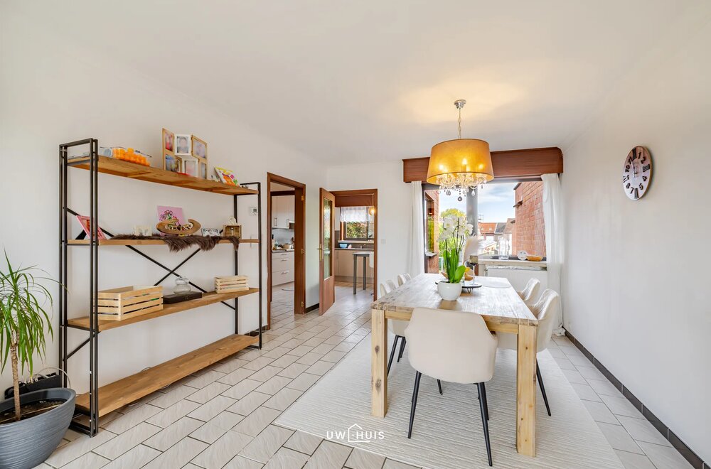 ruimte-woning-met-3-slaapkamers-terras-en-grote-tuin005.jpg