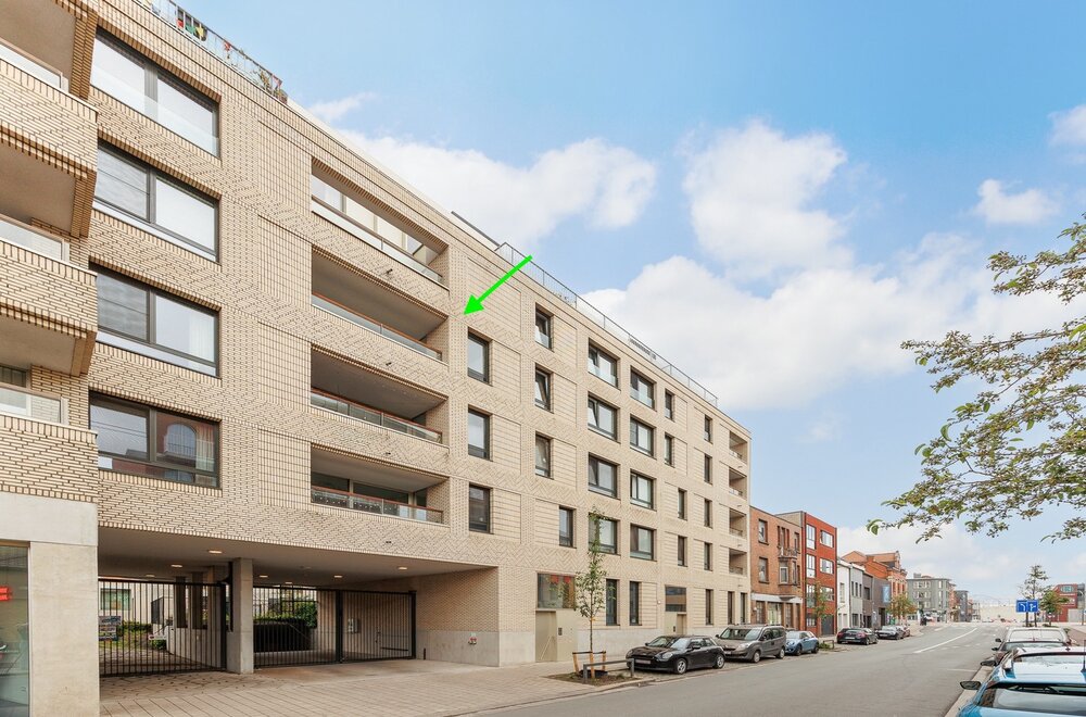 recent-1-slaapkamer-appartement-met-terras-vlakbij-park-spoor-noord002.jpg