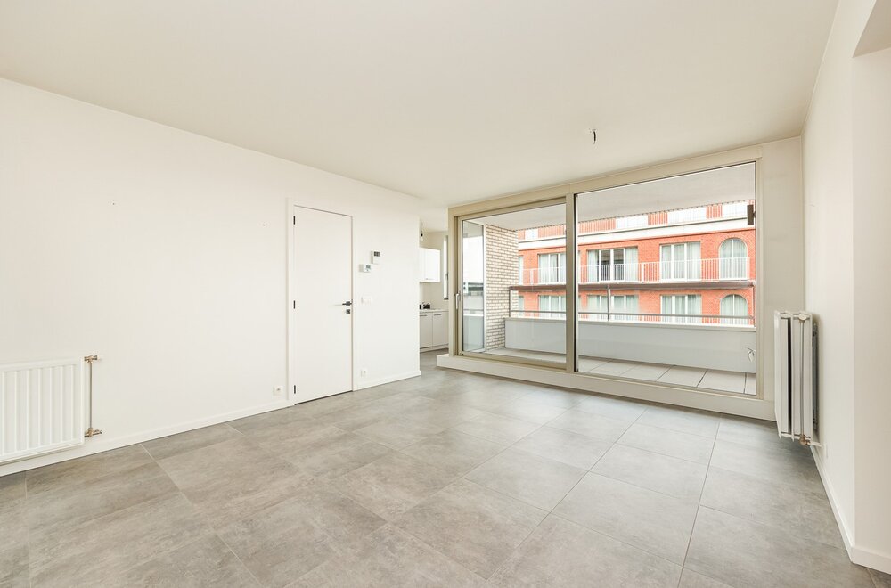 recent-1-slaapkamer-appartement-met-terras-vlakbij-park-spoor-noord009.jpg